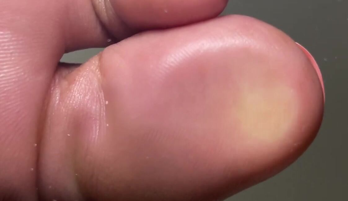 Close-Ups, Extreme Close-ups, Feet, Foot Fetish, Soles, SFW face pov of ebony soles ManyVids