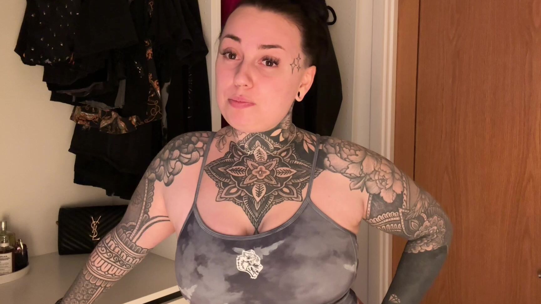 "MissValentina" femdom, femdompov, gym, gymbrat, gymleggings, musclecontrol, muscledomination, muscles, muscleworship Worship-My-Muscles Manyvids