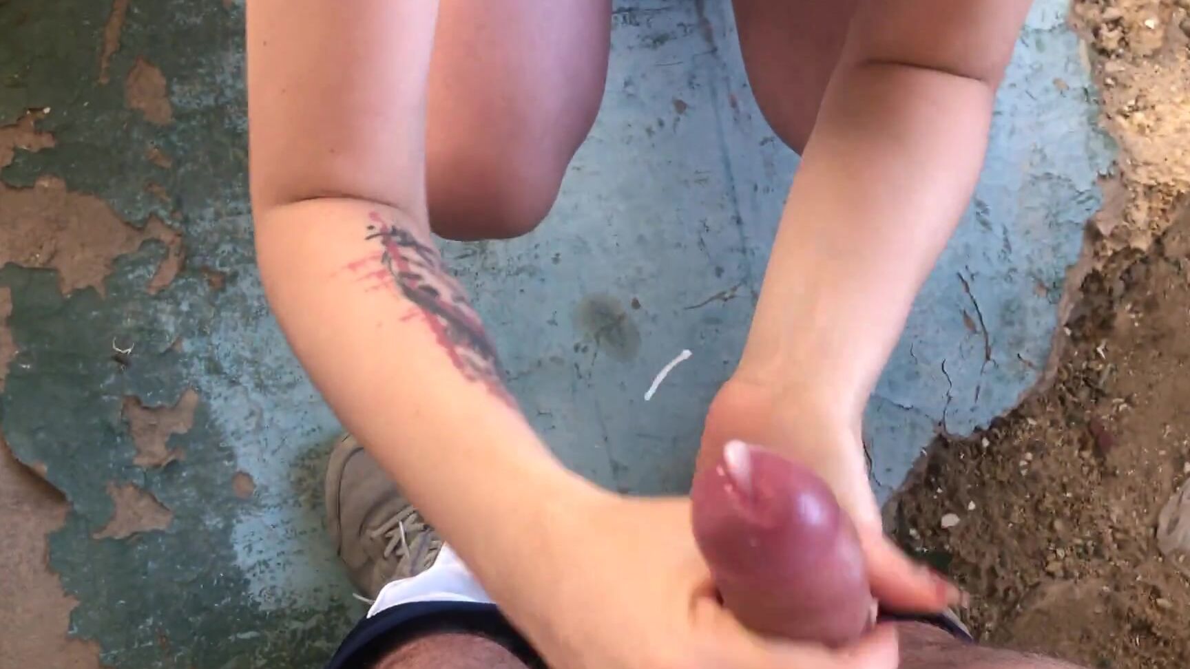 Joe Jex Outdoor handjob in abandoned resort houses near the Sea Pornhub