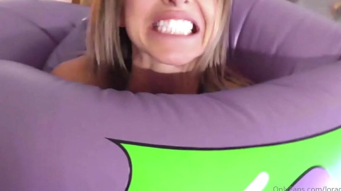 Loracr Ss If You Like Wacky Nonsense This Video Is For You Sometimes A Girl Needs To Get Off And