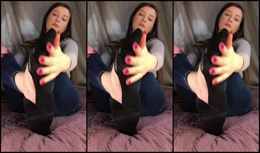 Delilah Nicknamed Footiesfeets Onlyfans Per No Show Sock Tease