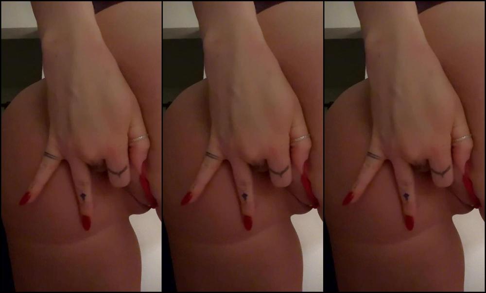 Stassilove 2730079073 12 31 2022 I Need Something Bigger Can I Borrow You