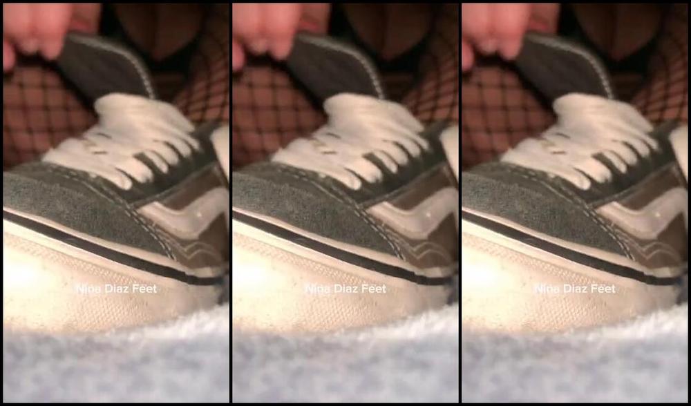 Nina S Feet Nicknamed Ninadiaz Feet Onlyfans Sucking My Toes Really Hard It S Friday Baby And Your Girlfriend Did A Surprise For