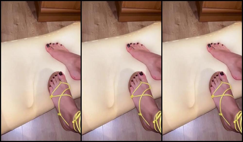 Caliupe Feet Nicknamed Caliupe Feet Foot Fetish 01 30 2024 Onlyfans Video Um Video Um Pouco Diferente