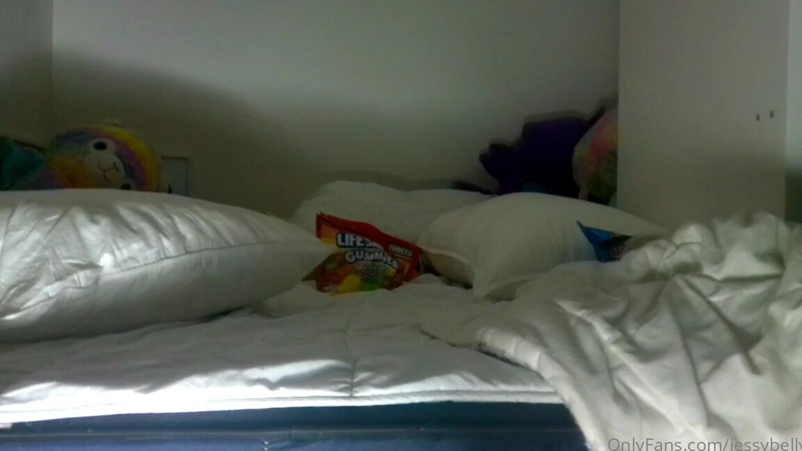 Jessybellyana 2628723478 10 05 2022 Stream 4