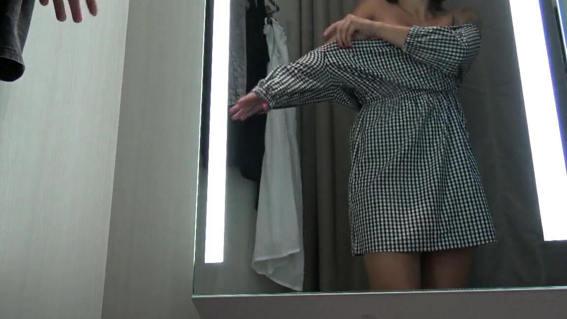 "Vic Alouqua" Outside, Coquine, Brune, French Girl, Francaise, Vic Alouqua, Teen, Ado, Dressing Room, Masturbation, Doigter, Hottie, Trimmed Pussy, Pawg, Whooty, Suggest Vic Alouqua Masturbation dans la cabine d essayage d un magasin par Vic Alouqua 