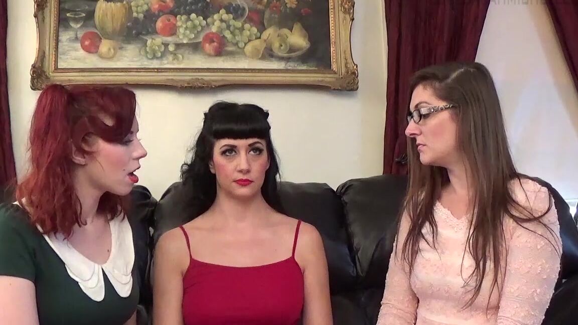 Sarah Michelle Fembot Blooper Reel