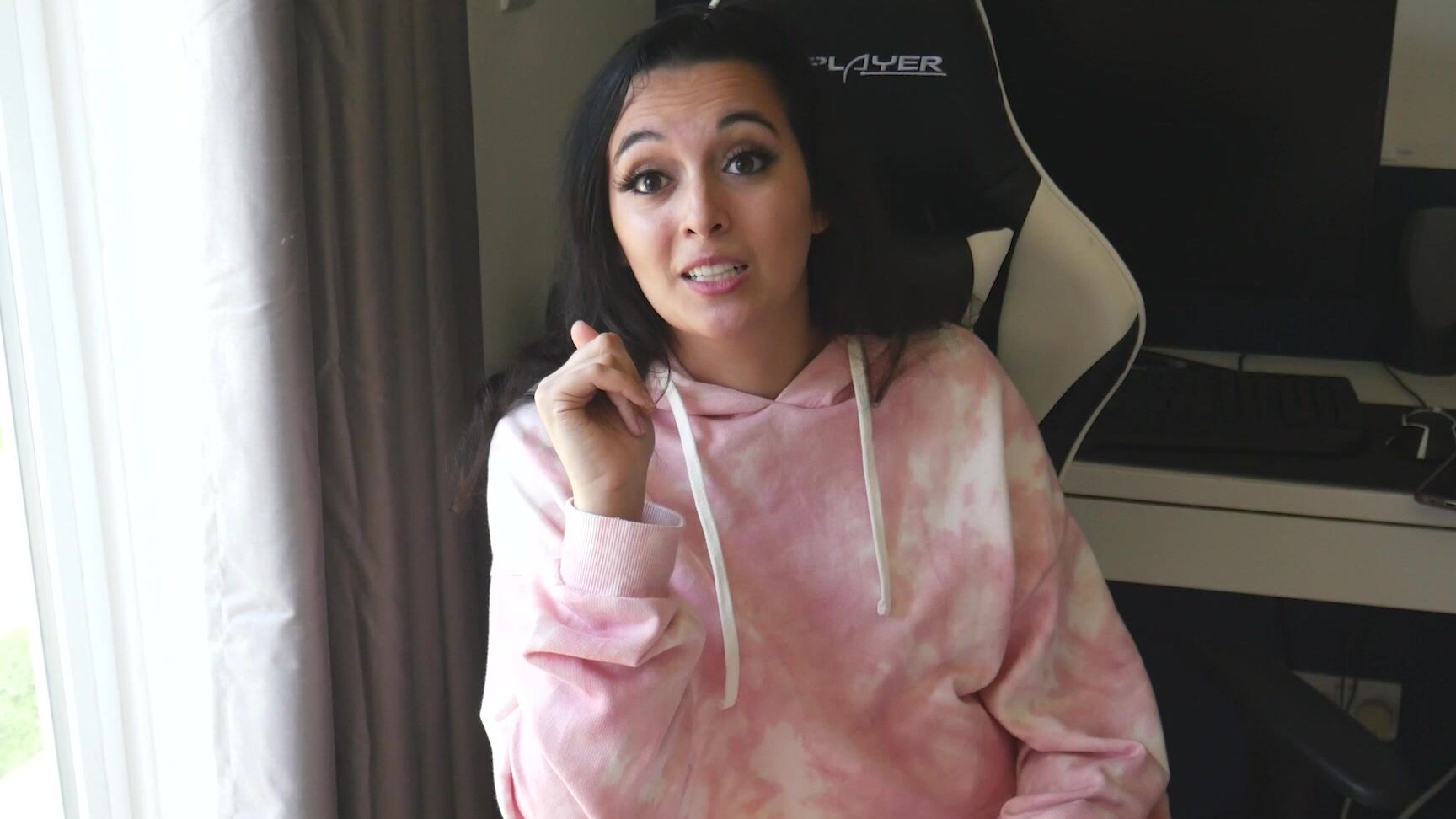 Summer Fox May Catch Up Intro To New Mv Star