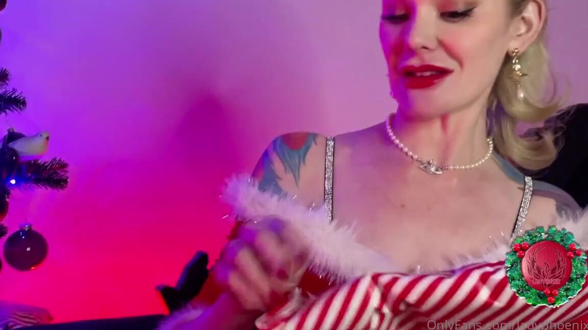 Lady Phoenix Nicknamed Ladyphoenix Ldn Onlyfans New Movie Santas Sissy Boy Look What Santas Left Under The Tree Just For You A Whole Load Of Pre