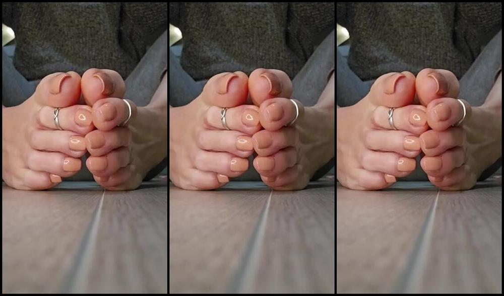 Olga Infinity Aka Olganovem Onlyfans Slowly Wiggling Toes Beige Pedicure 1