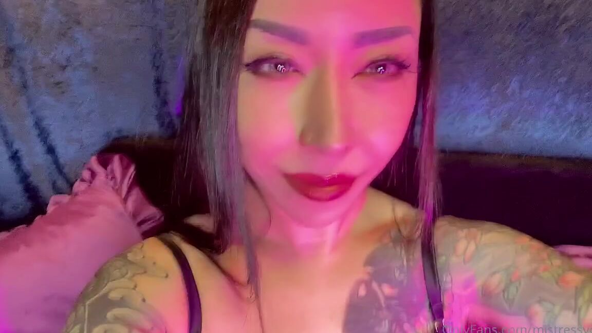 Mistressyouko Findom 12 20 2023 Onlyfans Video Drool Right In Front Of My Armpits