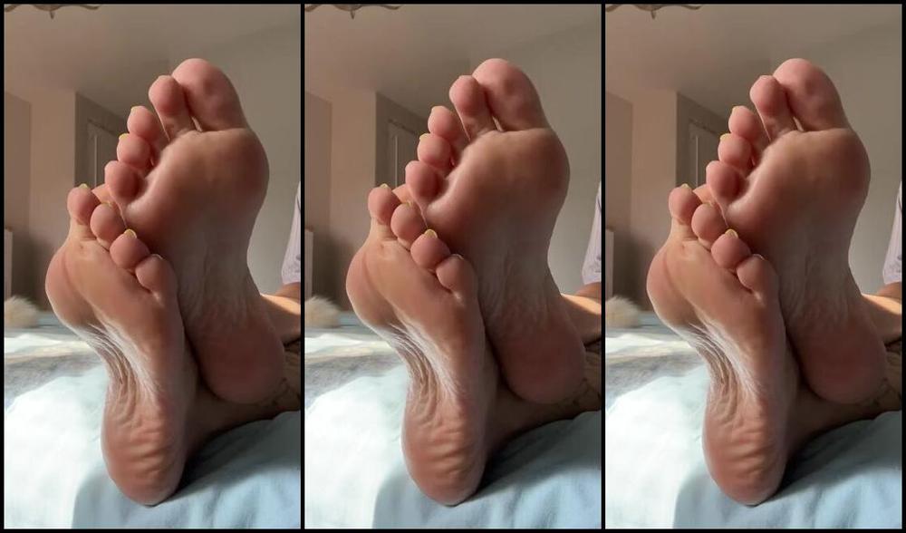 Solesmad Fetish Queen Aka Solesmadvip Onlyfans Rest While I Recover You Can Give Me Massages And Suck My Feet All You Want Ready