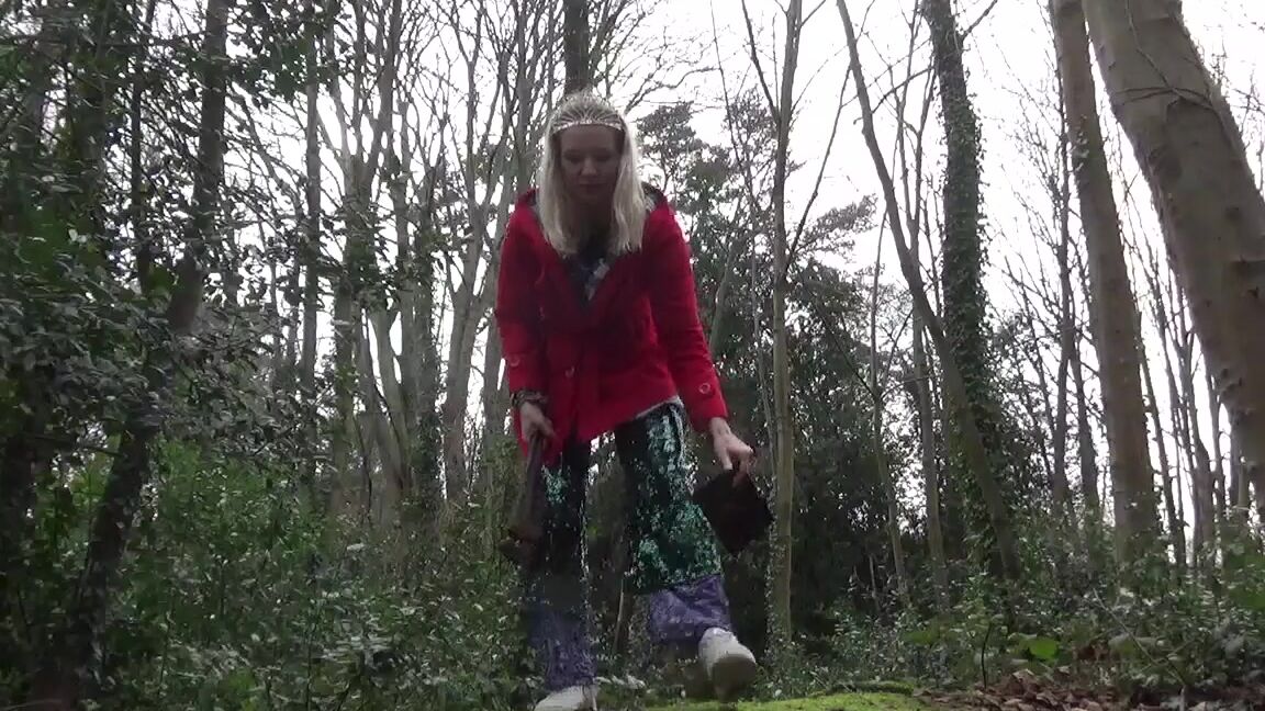 Goddess Vanessa Princess Ipad Smash