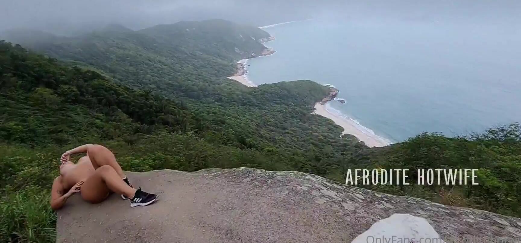 Ofcafroditerj Os Fot Grafos Ficaram Encantados Com A Deusa E Falaram Que Nunca Tinha Visto Um Casal T