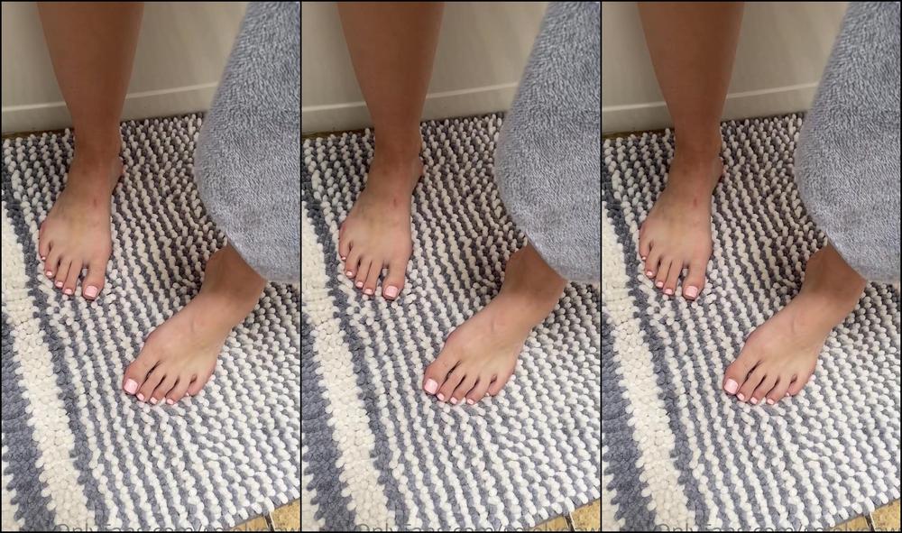 Solelydawn A Much Needed Shower After The Gym