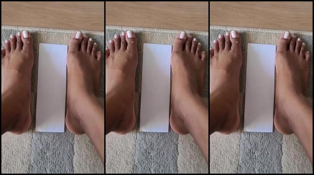 Laura Azevedo Nicknamed Lauraazevedoqueen Foot Fetish 12 04 2023 Onlyfans Video Comparing My Feet To A Sheet Of Paper Measuring 25Cm 8Cm