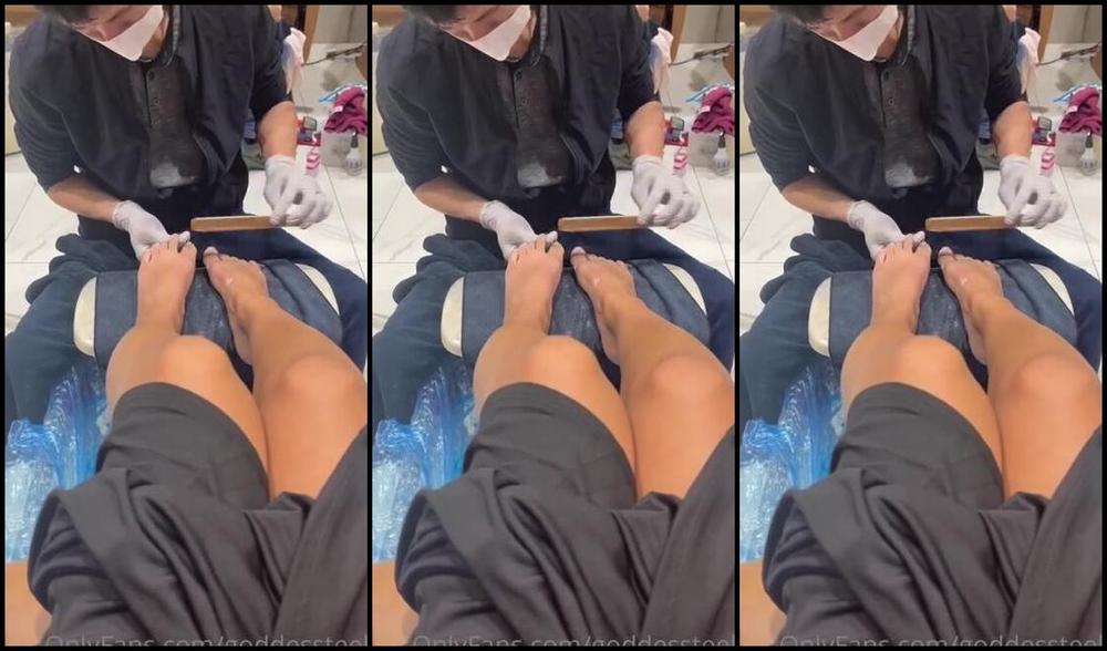 Goddess Nova Nicknamed Goddessnova 12 29 2022 Onlyfans Video A Special Treat For My Foot Freaks Swipe And Enjoy