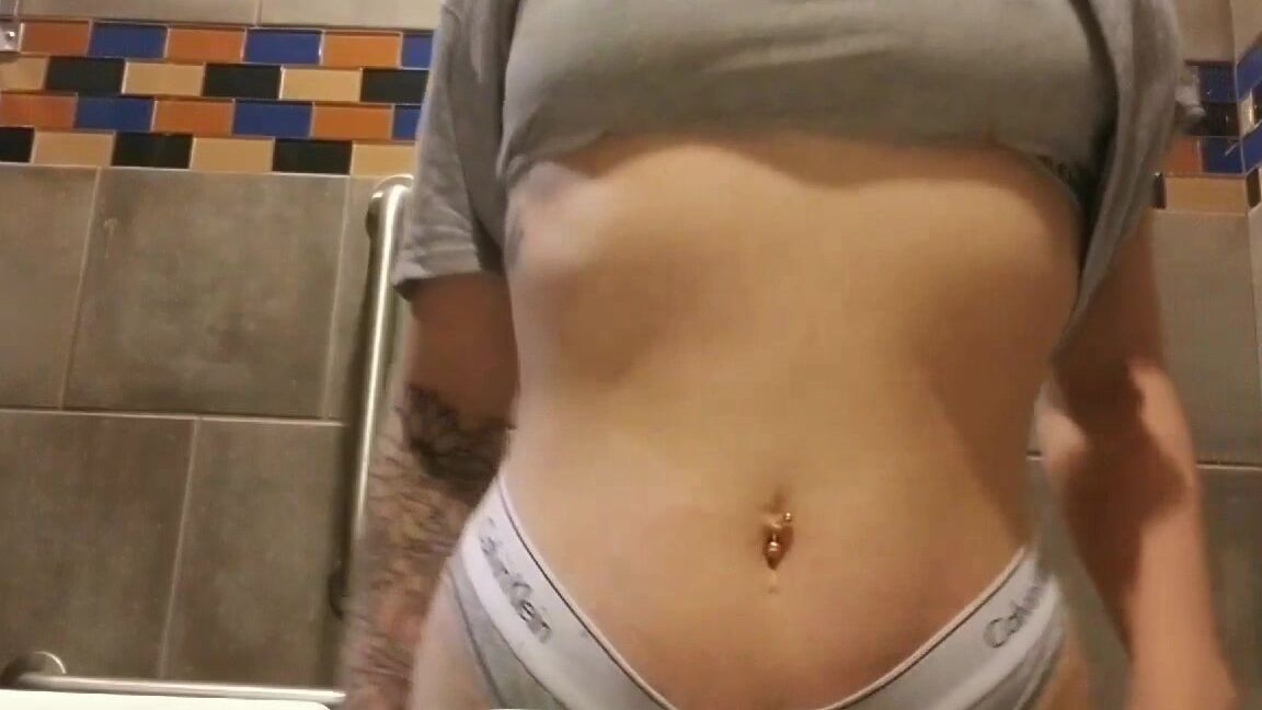 Amateur, Masturbation, Public Nudity, Public Toilet, Tattoos starisstarving public bathroom snap show 4k ManyVids