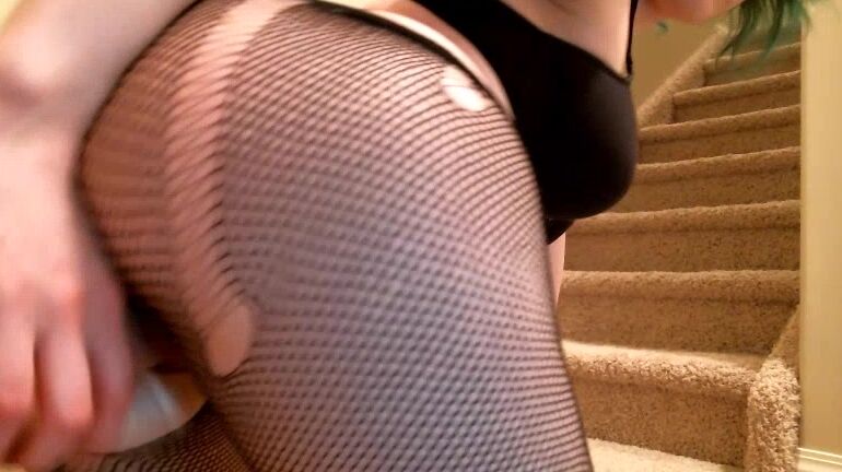 Maedoll Horny Stoner Humpday