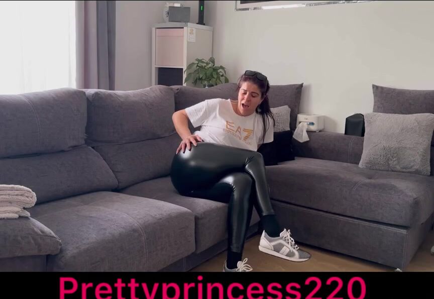 Prettyprincess220 11 27 2023 Onlyfans Video I Fart Loudly Sitting On My Couch With My Feet Crossed I Have Latex Pants On