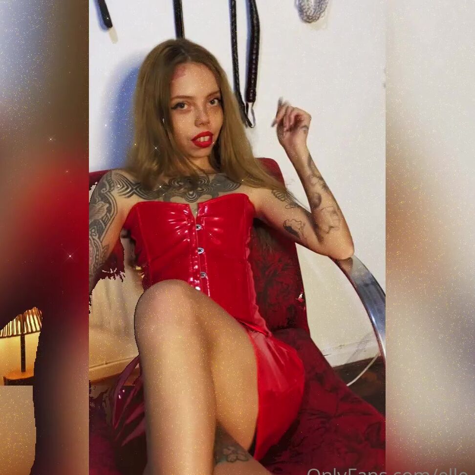 Elle O F 2196149163 08 17 2021 Kicking The Balls Of Mine Elleskittybitch