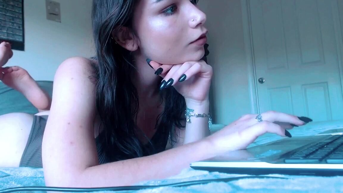 Venus Venerous Nail Tapping Ignore By Venus Venerous