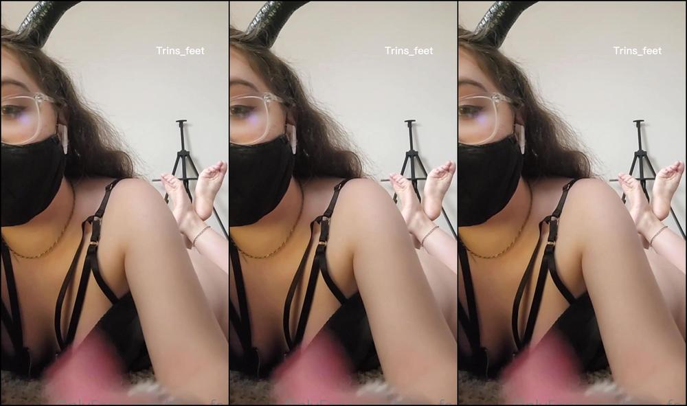 Trins Feet Can Krampus Convince You To Go Do Her Naughty Bidding How About With A Handjob And A Litt