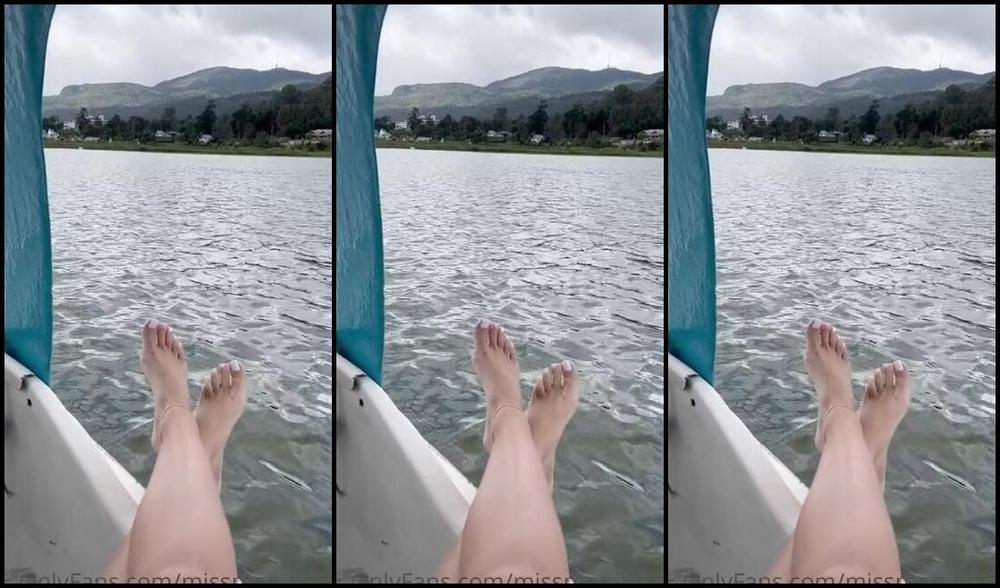 Missrose Heels Onlyfans Having Some Fun On The Boat With My Slaveboy In Sri Lanka Amazing Country By The Way Super Friendly