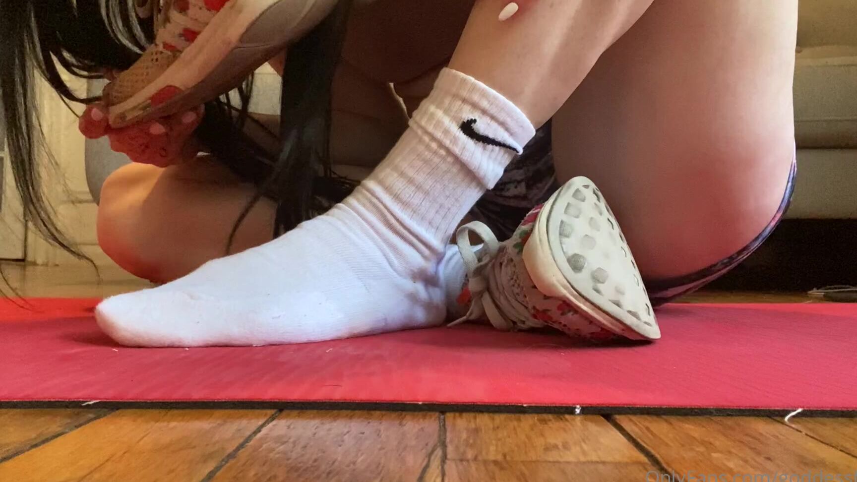 Goddessfendi 368998917 05 28 2020 Sweaty Workout Feet I Sweat So Much This Workout I Love The Way My Feet Smelllllll