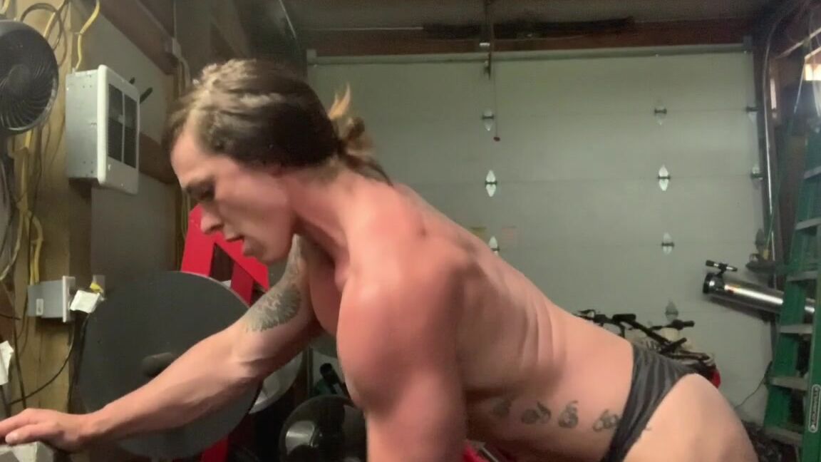 Musclemama That Back Work Even Better When It S Topless Work Fbb Pecs Musc