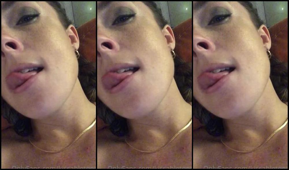Kissable Toes Nicknamed Kissabletoess Onlyfans I M Actually A Weirdo Here S Me Playing With My Tongue For A Whole 2 Minutes Because I Thought