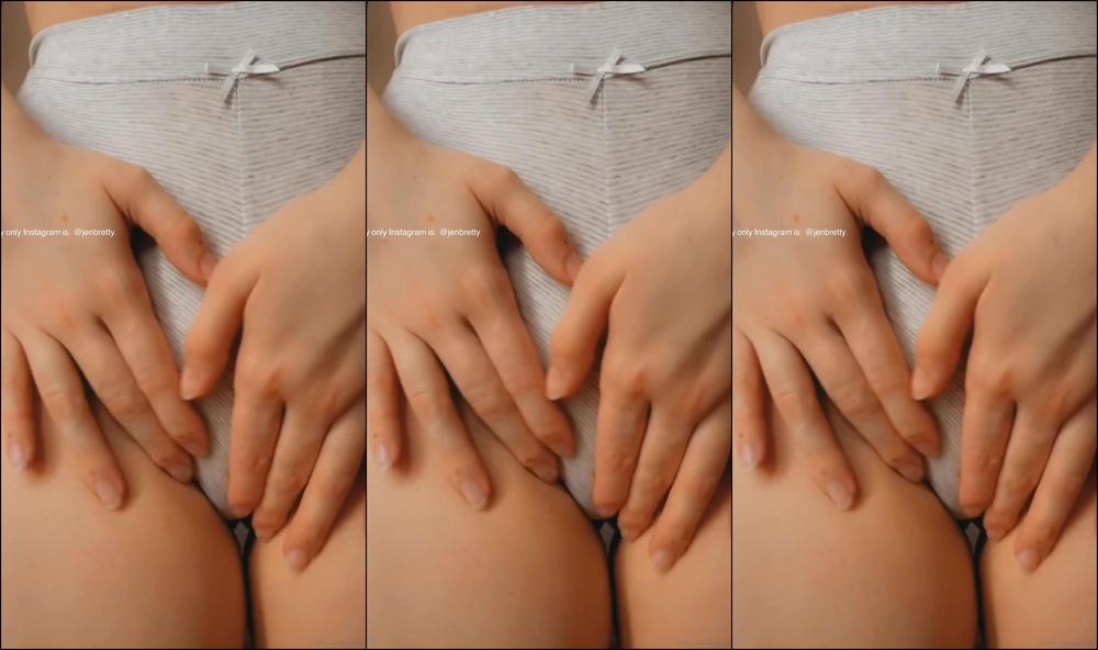 Therealjenbretty Got A New Matching Pj Set And I Don T Think It Wa