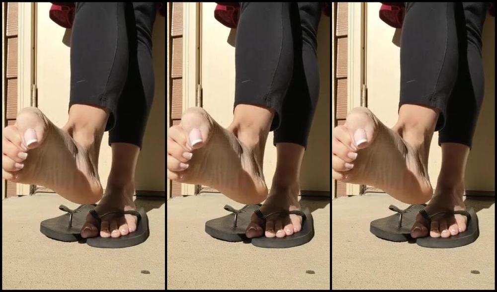 Premiumbrandy Onlyfans Flip Flop Shoe Play With French Tip Toes Outside In My Black Flip Flops Playing With Them Slapping