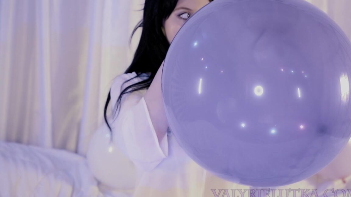 Valyrielutka Bounce To Pop Balloons Humping Bouncing