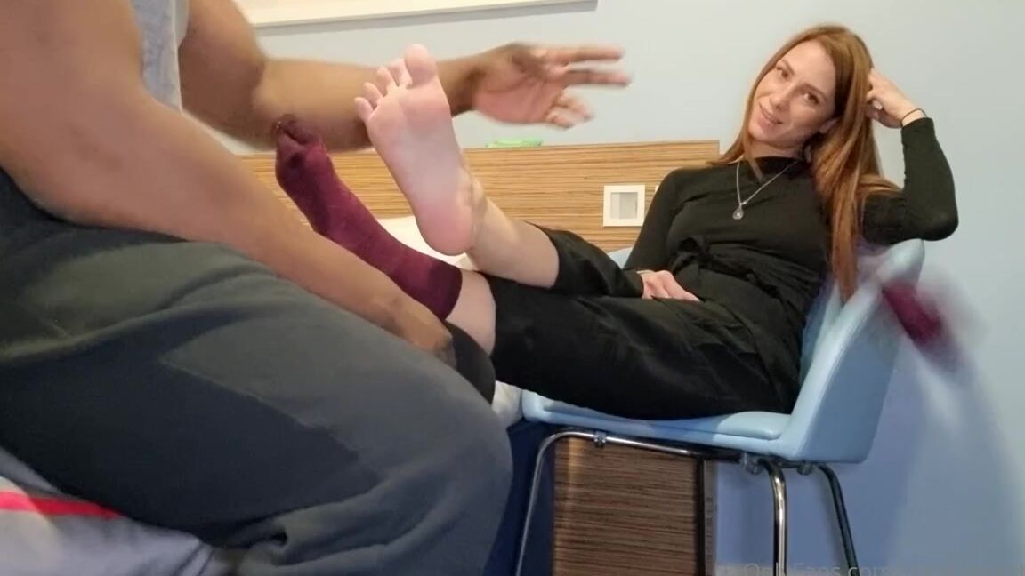 Toesbeforebros Onlyfans This Session With Misstressroux Started With Me Giving Her The Foot Massage She Deserves Before The