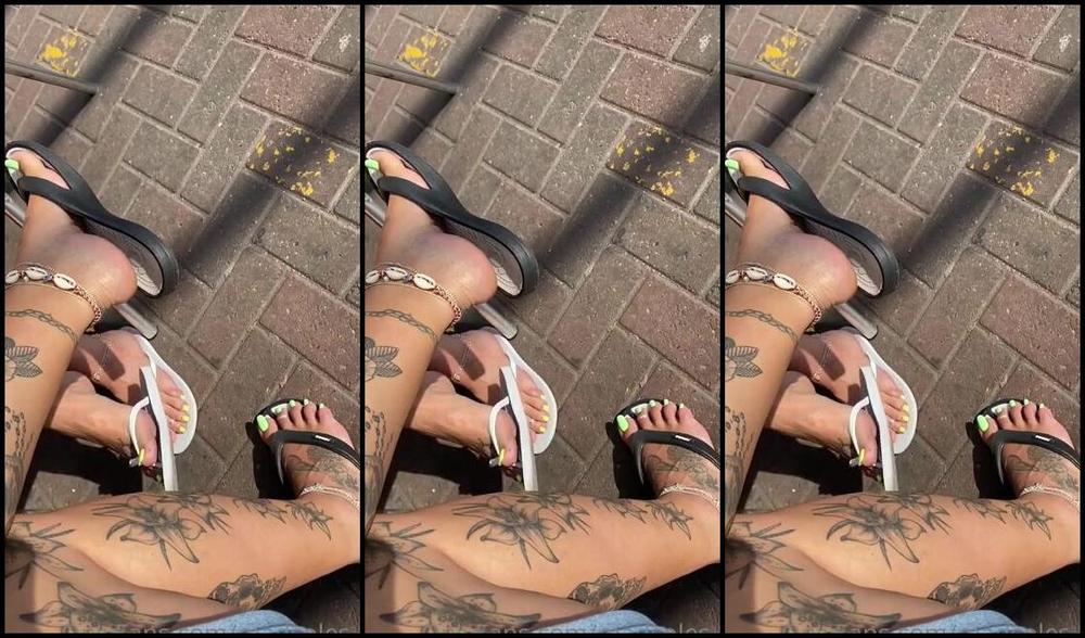 Msmaddy Aka Madsoles 1 Onlyfans Having A Cheeky Dangle Whilst Having A Coffee At The Market With Solefulsassy From Both Views 1