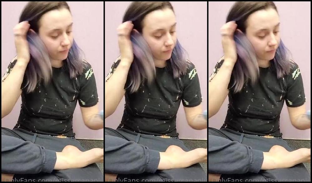 Missarcanaplus Nicknamed Missarcanaplus Onlyfans Socksman Day 11 Only One Day Of Socks Left And Then Im Gonna Give Them All Away