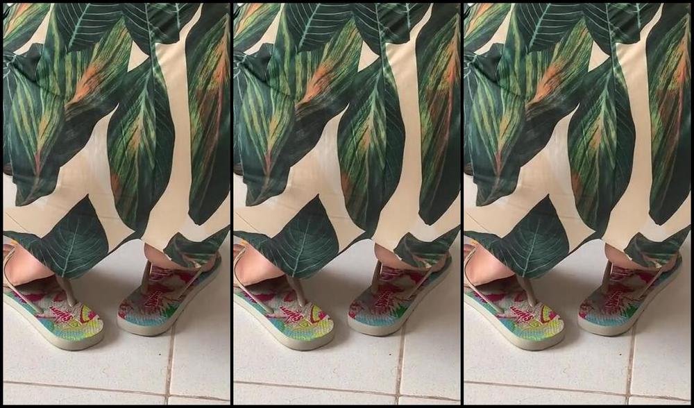 Queen Yessenia Nicknamed Queenyesseniasfeet Onlyfans House Cleaning Hey Everyone Happy Tuesday A Little Something Different Today I Ve Never Done A Clip