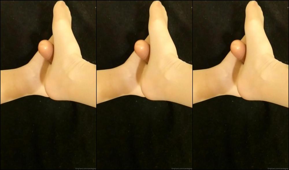 Raindegrey 76660281 10 26 2019 I Happen To Have Very Talented Feet