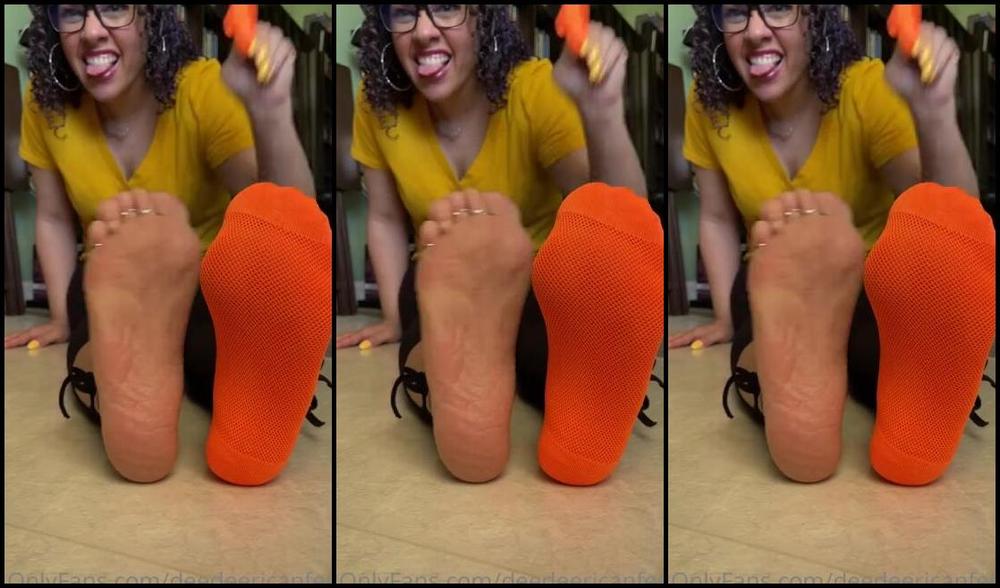 Deedeericanfeet Onlyfans As Requested Wit My New Cute 3 Pairs Of No Show Socks Sock Play