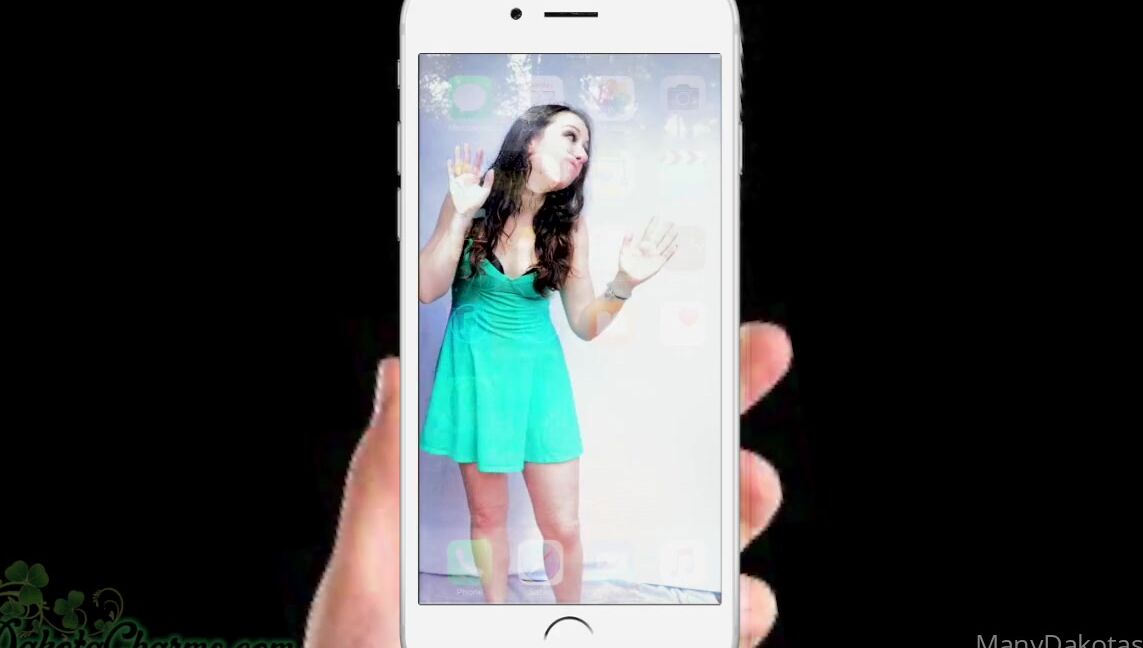 Dakota Charms Nicknamed Dakotacharms Onlyfans Sisters Phone Trapped Clip