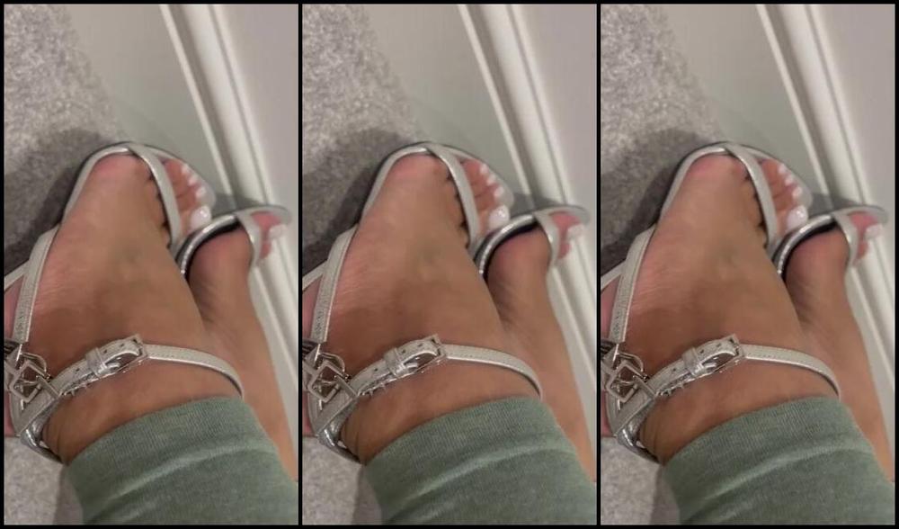 Fleek Feet Aka Herfeetonfleek Onlyfans Can T Go Wrong With The Tom Ford Heels