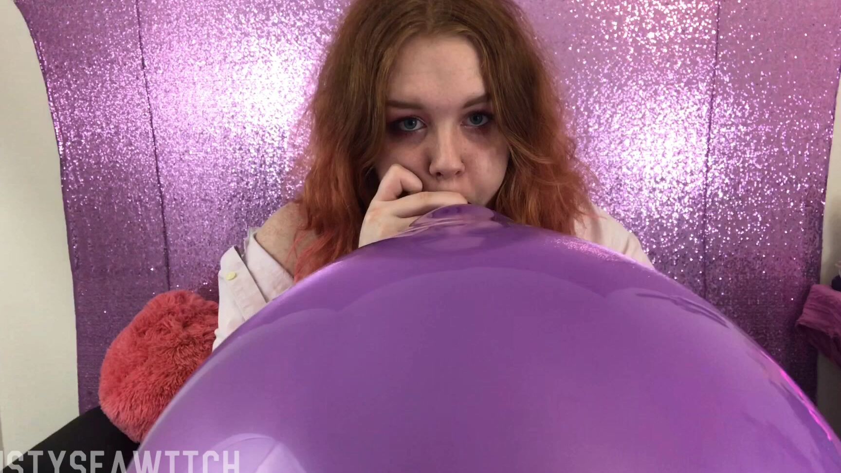 Bustyseawitch Bbw Bouncing On Balloons No Pop Version