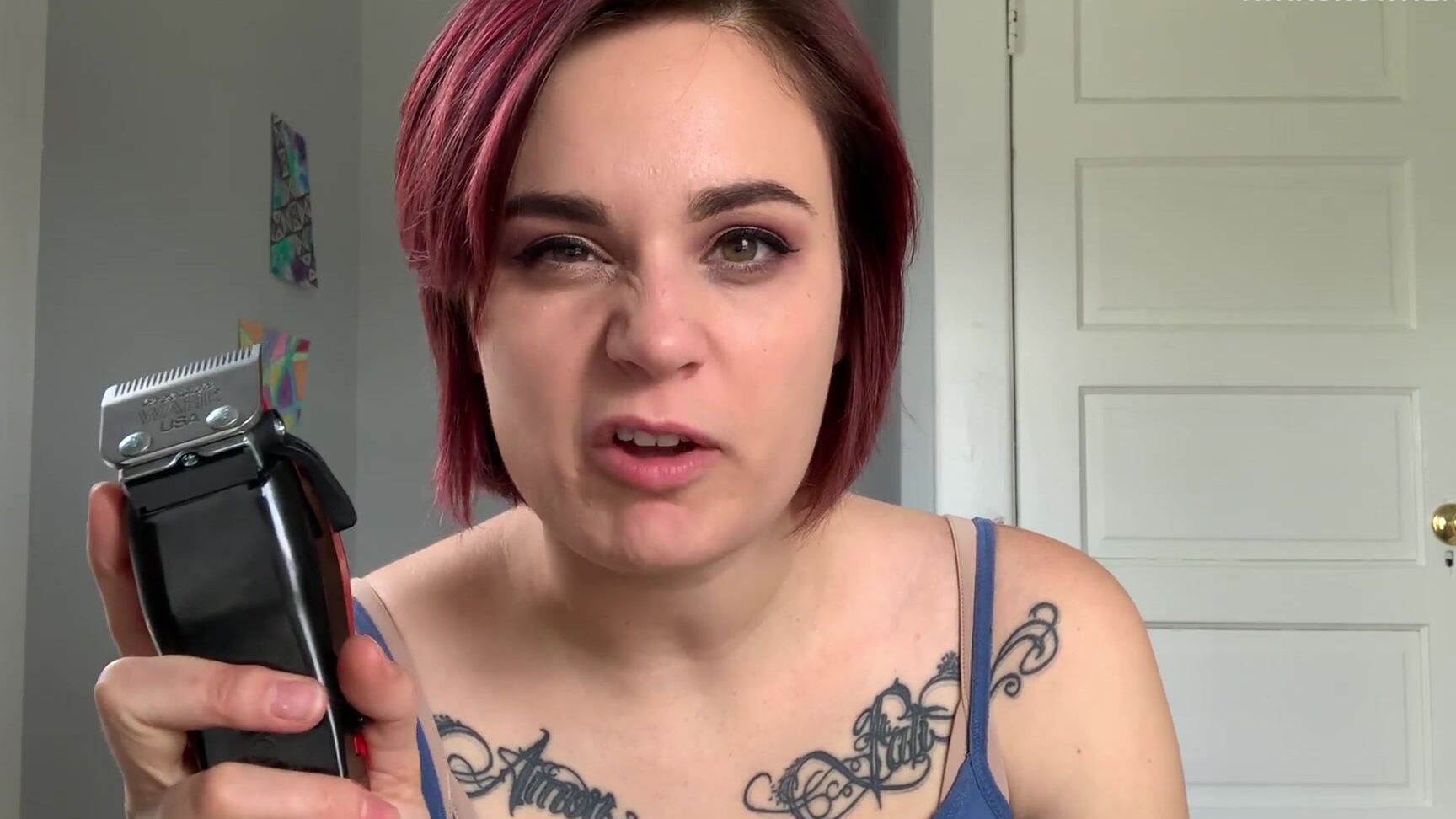 Nina Crowne - StepMom Gives You A Buzzcut ManyVids