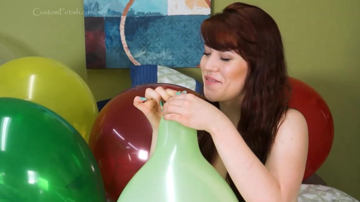 Gwens First Blow To Pop