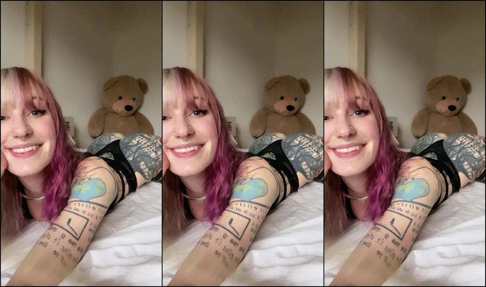 Mrs Nice Random Stoned Me And How I Train A Little Bit My Twerk Skills I M Curious What Y