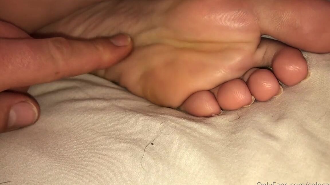 Greatbritishfeet Aka Solecatcher Onlyfans Her Foot Sweat Has A Strong Cinema Popcorn Flavour To It 4 Clips In 12