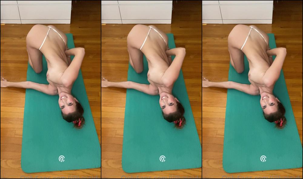 Jillkassidyy Morning Yoga Happy Saturday