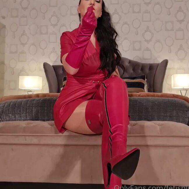 Fetishliza Onlyfans It Is Going To Be A Glovely Year Crave More Glove Fetish Clips Then Show
