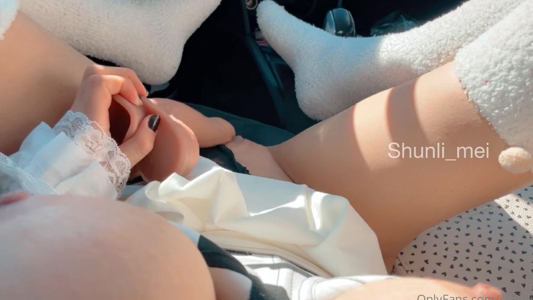 Shunli Mei 3398869414 07 13 2024 D A Soleado Y Caliente